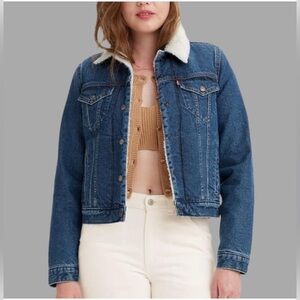 Levi's Size Medium Dark Blue Jean Jacket with White Sherpa Collar